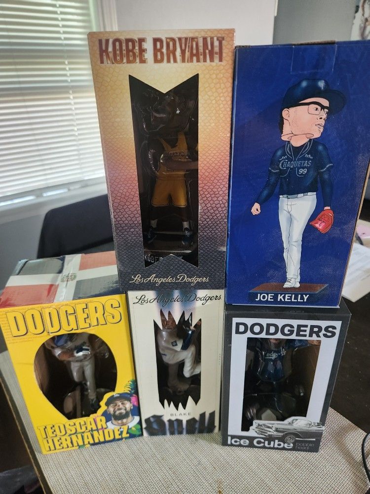 Dodgers Bobbleheads Looking To Trade