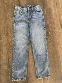 On 34th Straight Leg Women's Jeans. Size 2. Used. Like New! 