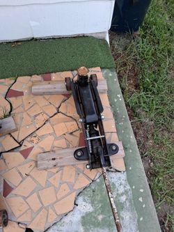 Hydraulic jack