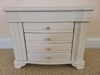 Jewelry Cabinet/organizer