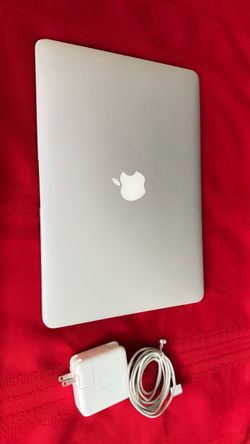 Apple MacBook Model A1466 Laptop with Charger