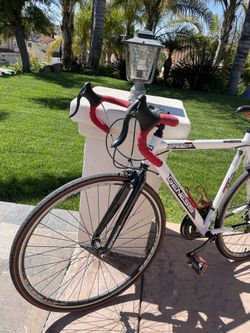 Genesis Saber Road Bike for Sale in Bonita CA OfferUp