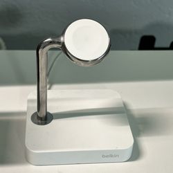 Belkin Apple Watch stand 