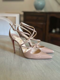 38.5 Christian Louboutin classic neutral stiletto heels