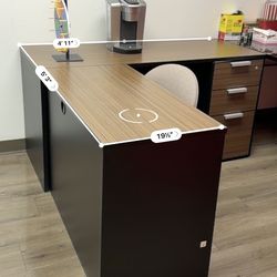 Free desk.