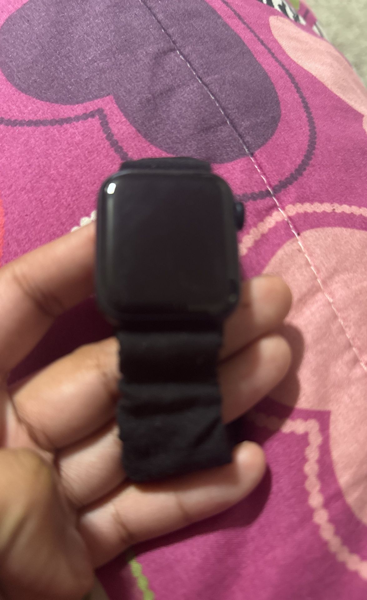 Apple Watch SE GPS + Cellular 40mm Midnight Aluminum Case