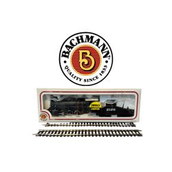 Large Lot of 18 Bachmann HO Scale Model Trains