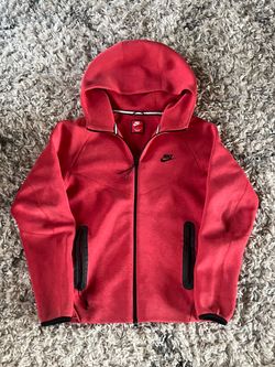 Red Nike Tech