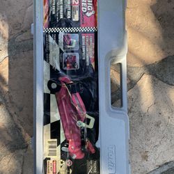 hydraulic trolley service jack. lifting capacity of 2 tonnes