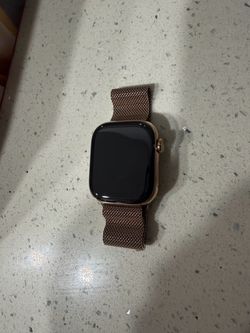 Apple watch series 10 Gold Titanium