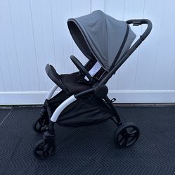 Revolve Reversible Stroller/ Baby/ Kids/ Walking/ Travel/ Toddler/ Outdoor/ New