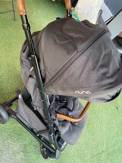 Nuna Baby Stroller ( read )