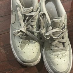 Nike Size 4 Youth