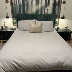 Complete Bedroom Set &decor