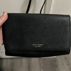 Small Kate Spade chain purse