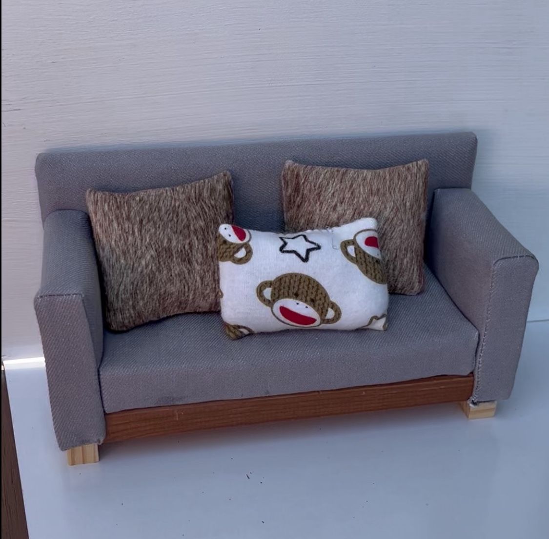 Barbie Doll’s Couch (sofa) Toy