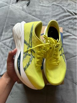 ASICS sonicblast size 11
