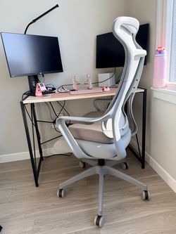 Desk chair
