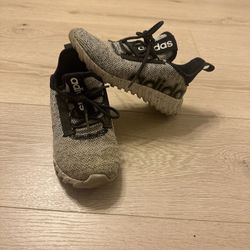 Boys Adidas Snekers Size 13 1/2