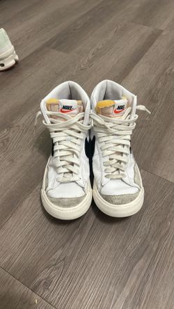 White Nike blazer size 9.5 W