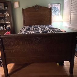 Sleigh Bed  Antique (Full Bed) 350 OBO 