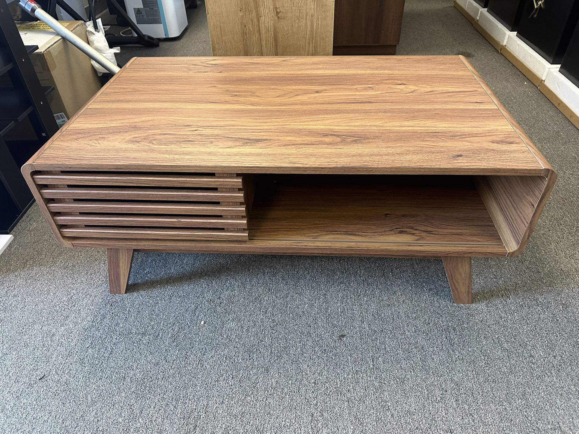 Ensley Coffee Table With Storage, Mid-Century Modern Farmhouse Wood Coffee Table for Livingroom