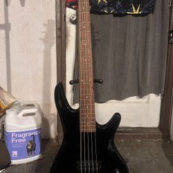 Ibanez Gio GSR105EX 5-String Bass Guitar Black