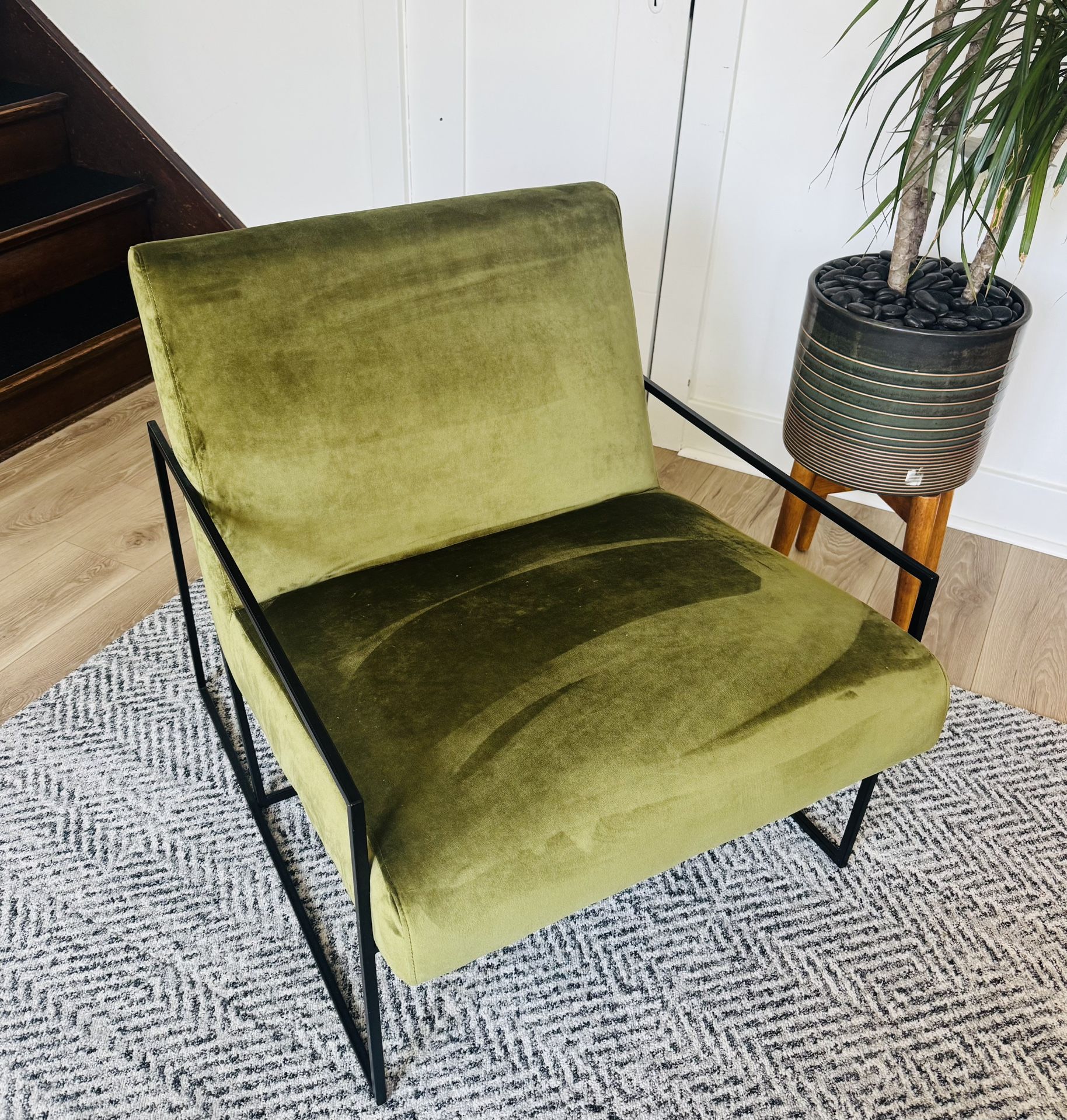 Arsos Upholstered Armchair