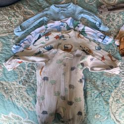 Newborn Carters Onesies 