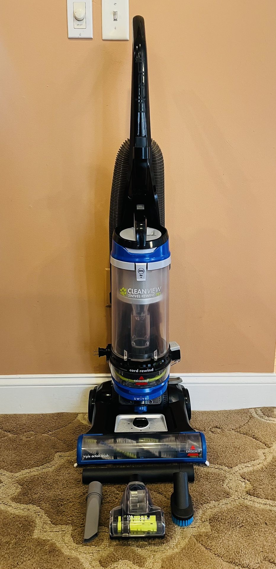 Bissell Cleanview Swivel Rewind, Pet Vacuum Cleaner