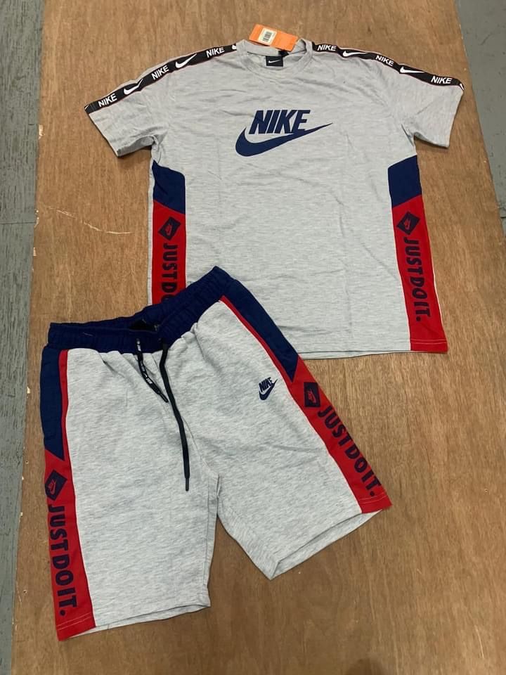 New! Men’s Nike Matching Short Set