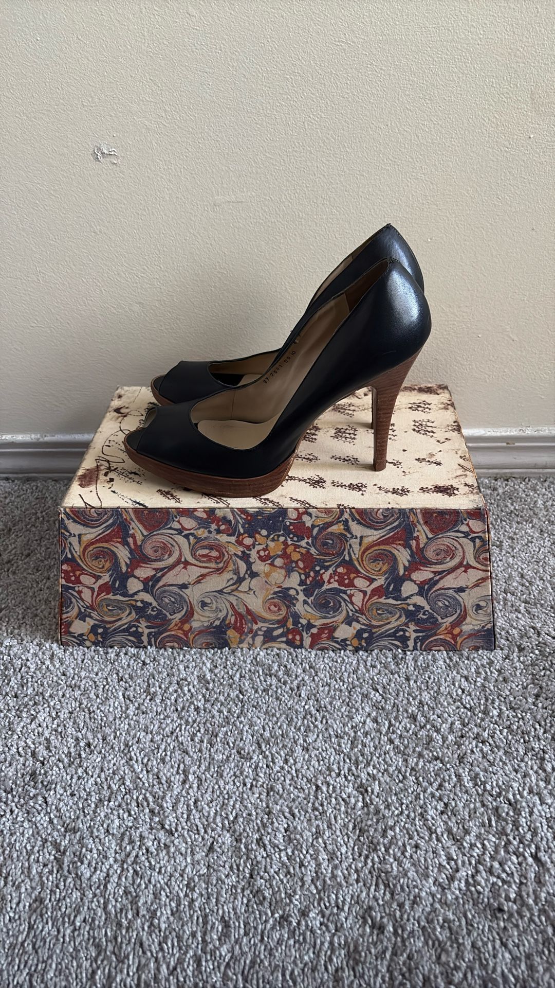 Cathy Jean Shoes, Black. Size US 10