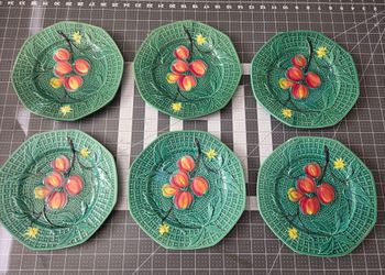 Antique GS Zell German Majolica Fruit Plates Green Basketweave 9728 Set of 6 9inch
This beautiful set of german fruit plates only jad one owner befo