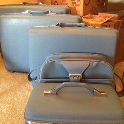 5-piece Vintage Luggage