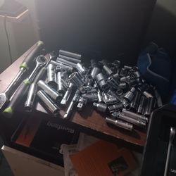 Extra Tools Selling Sockets Seperately 
