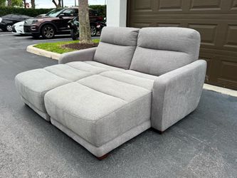 🛋️ Couch/Sofa  - Gray - Delivery Available 🚛