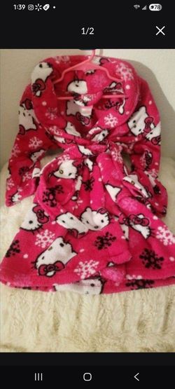 Hello Kitty Robe, 5/6 girls