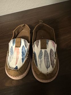 Ariat toddler shoes size 8