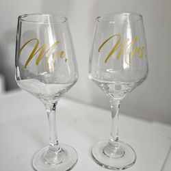 MR & MRS champagne Toasting flutes glasses