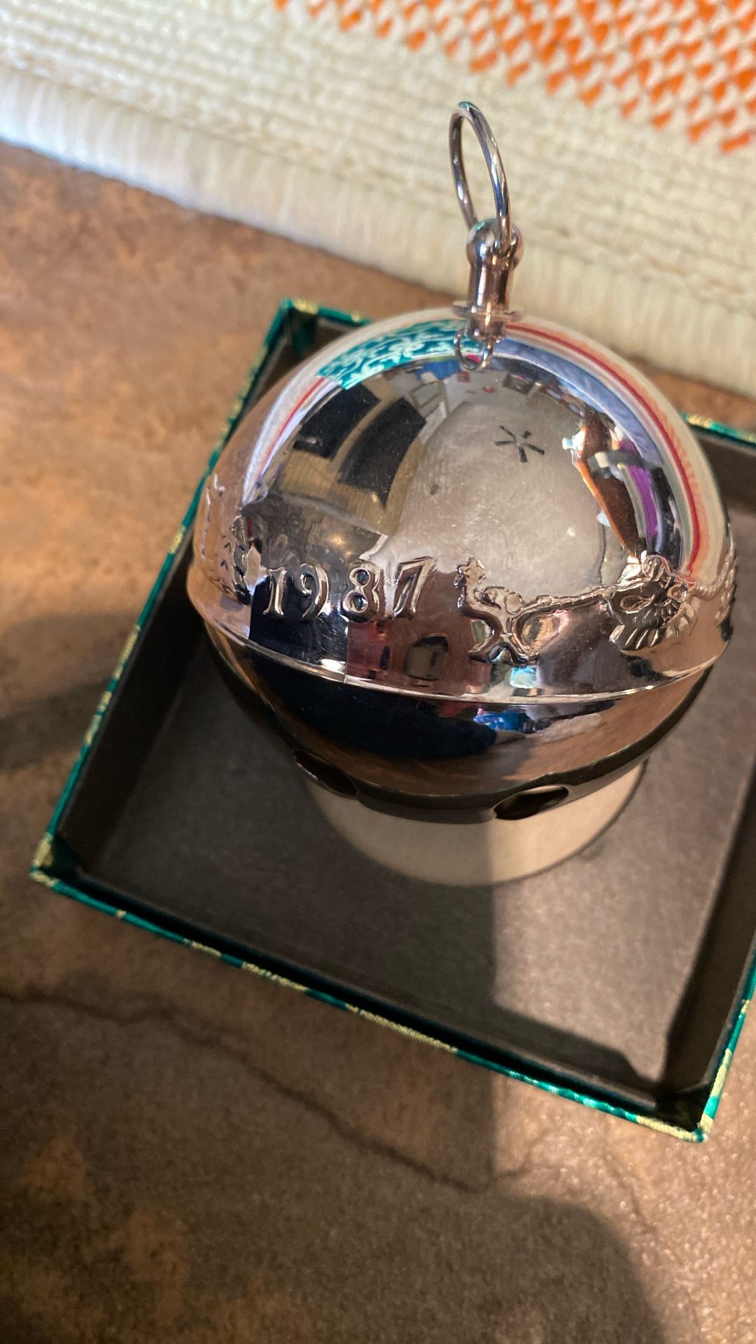 Wallace 1987 Silver Bell