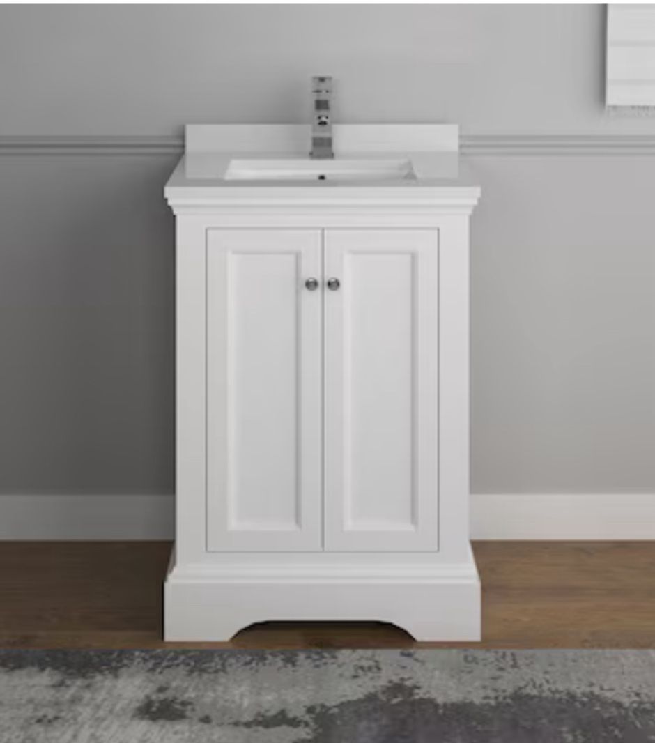 Fresca Windsor 24-in Matte White Undermount Single Sink Bathroom Vanity with White Quartz Stone Countertop