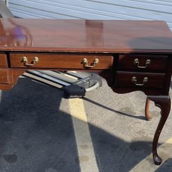 Ethan Allen Queen Anne style Cherry Desk