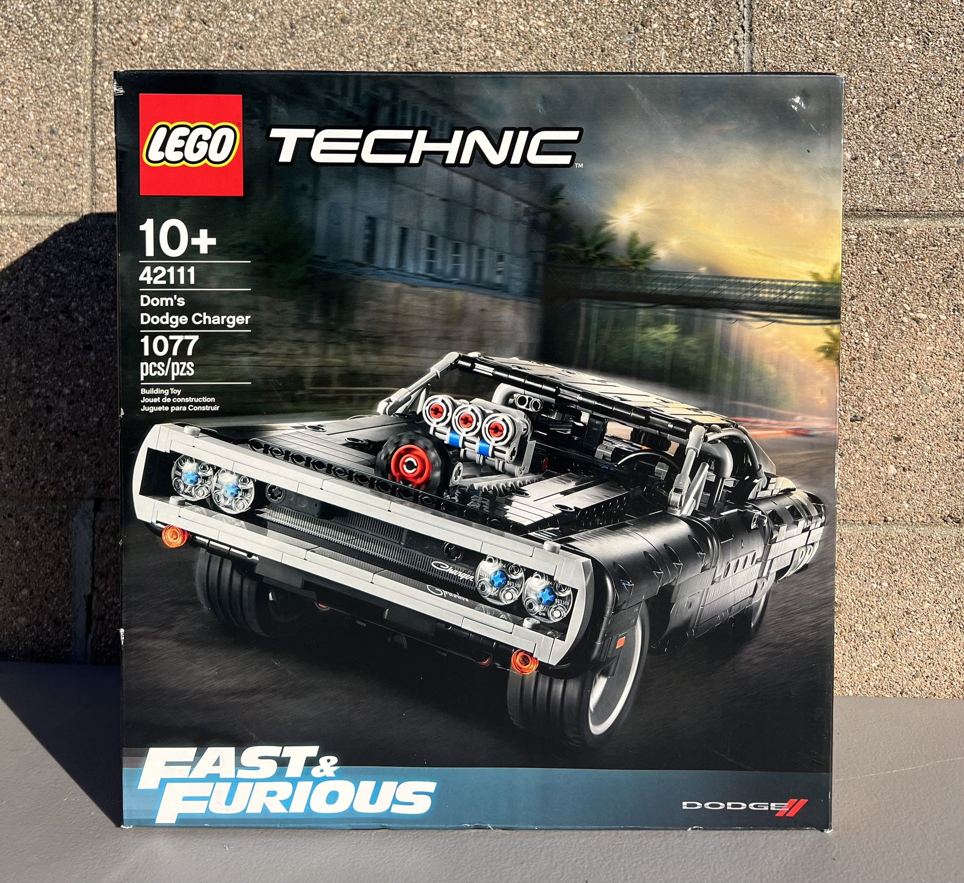 Lego Technic: Dom's Dodge Charger Fast & Furious (42111) New Factory Sealed