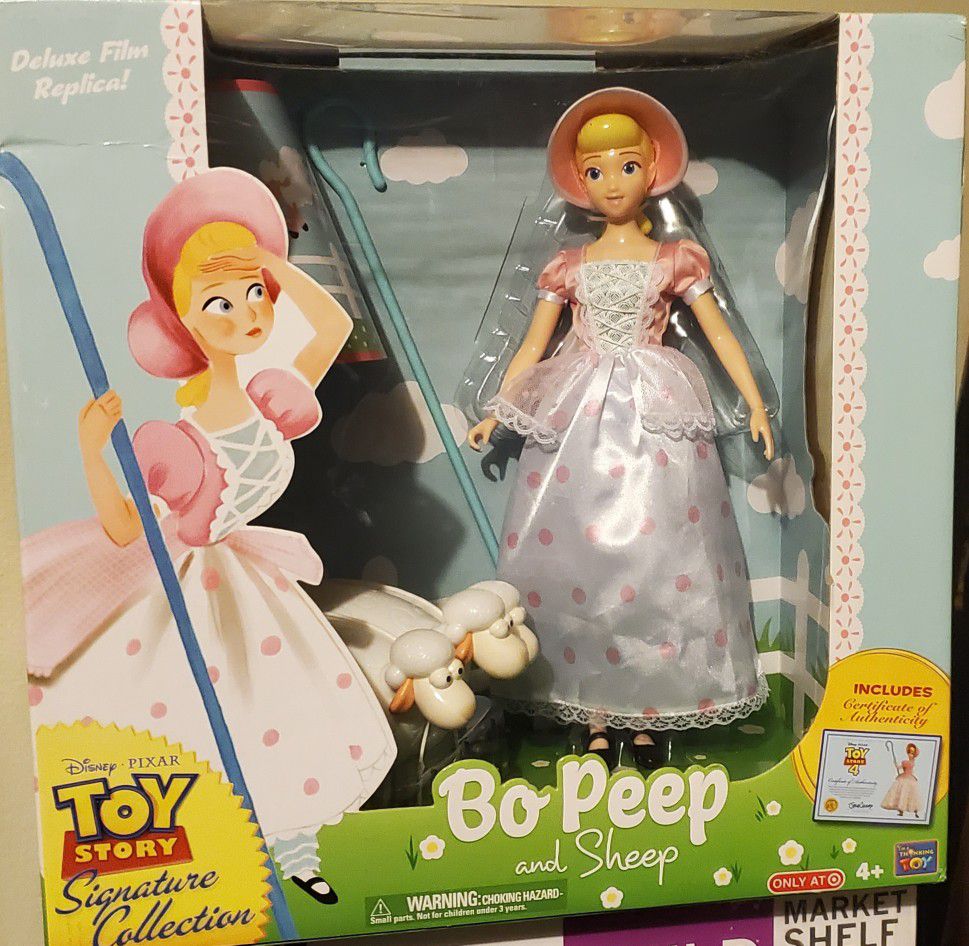 Toy Story Signature Collection Bo Peep and sheep collectible lamp