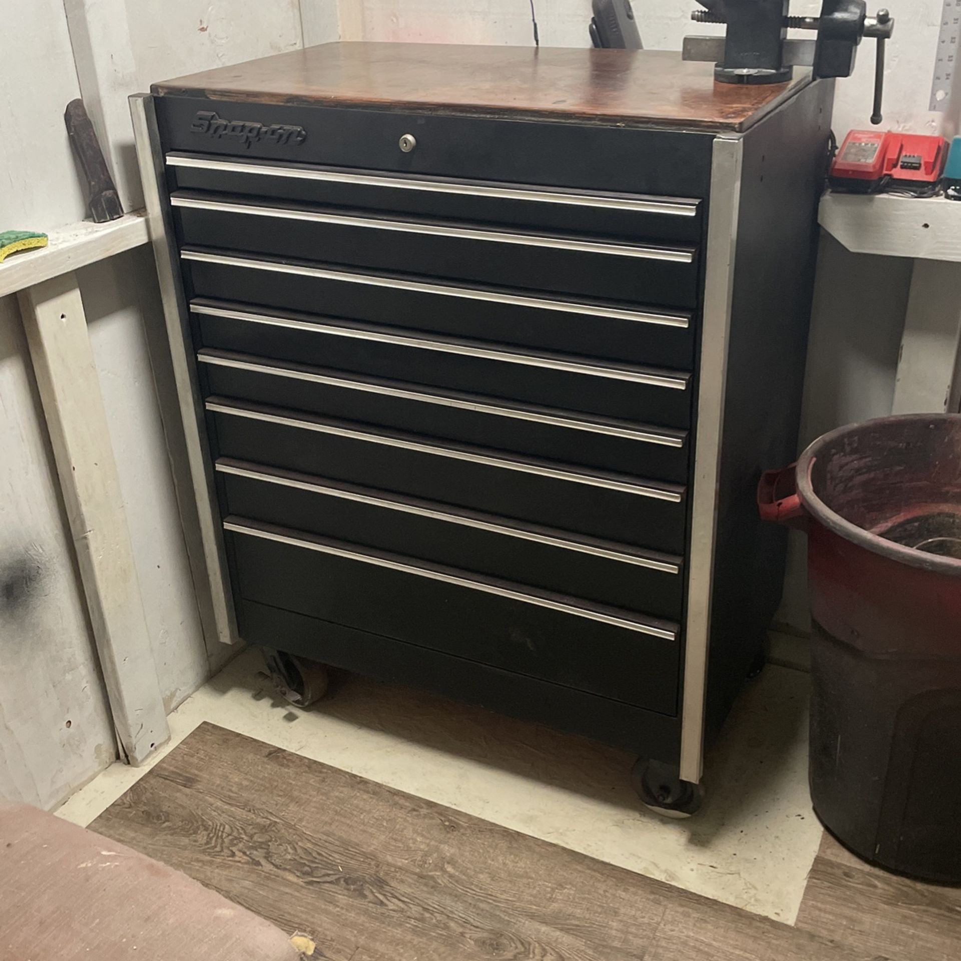 Snap On Tool Box With Wood Top And Vice