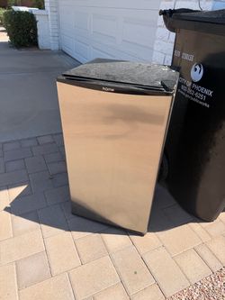 Mini Fridge Compact Refrigerator