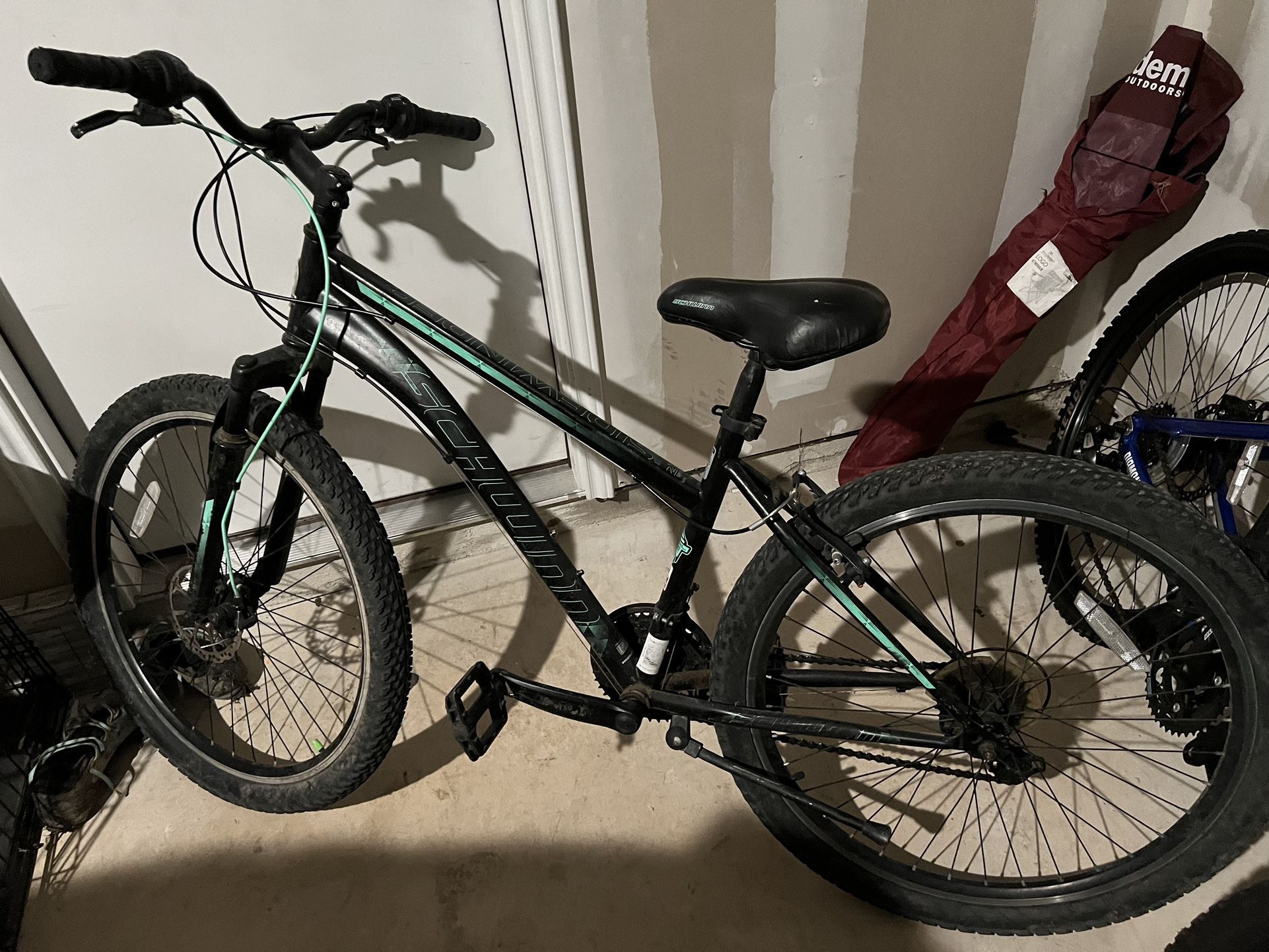 Schwinn Mountain Bike 