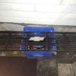 Grille Assembly For A 77, 79 Chevy C/K Pickup, Blazer And Suburban 