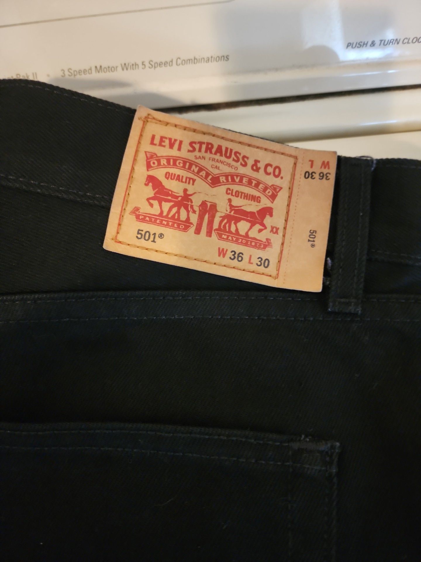 Men's 5 0 1 36x30 $35 Fontana, brand new