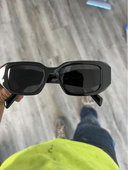 SEND YOUR BEST OFFER PRADA SUNGLASSES for Sale in Atlanta  display picture 1